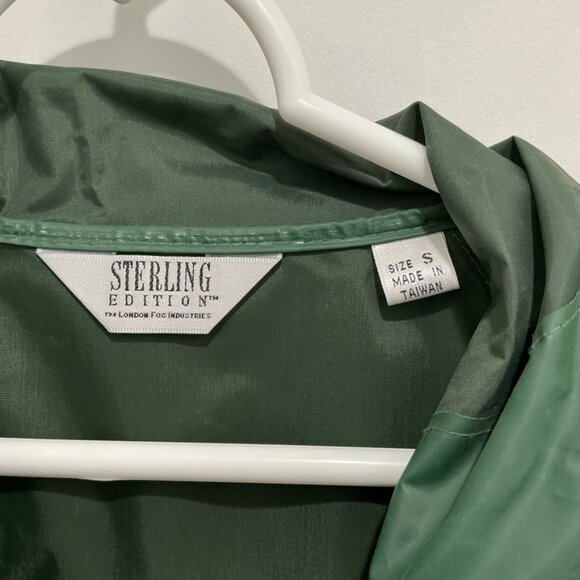 Sterling Edition Rain Jacket, size Small, Unisex - Picture 2 of 9